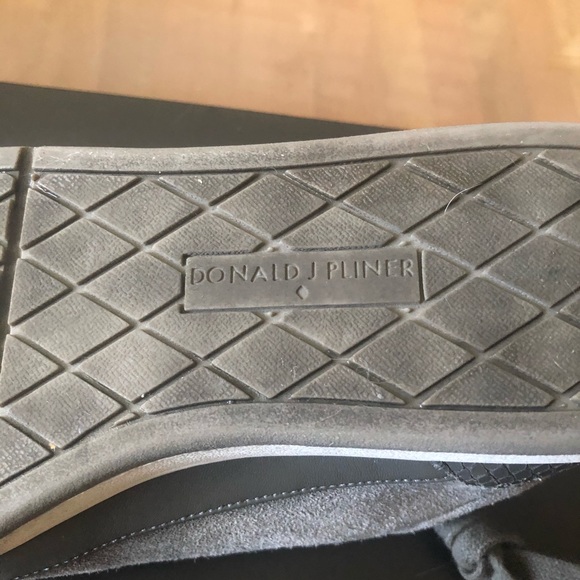 Donald J Pliner Suede sneakers Size 6.5 - Picture 7 of 8